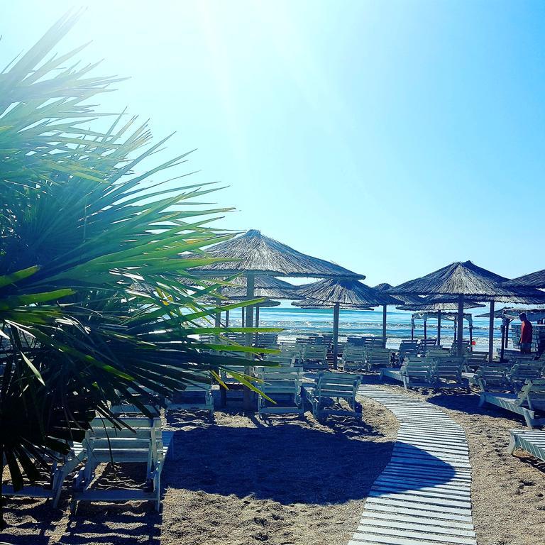 Apartment Summerland Mamaia Esterno foto
